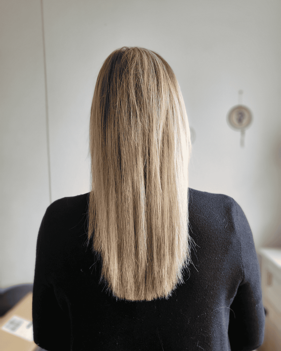 Vorher-Nachher: Haarreparatur mit NEWSHA Intensivkur bei Fiona Giganti Regeneriertes, gesundes Haar nach der professionellen Pflege mit NEWSHA Produkten